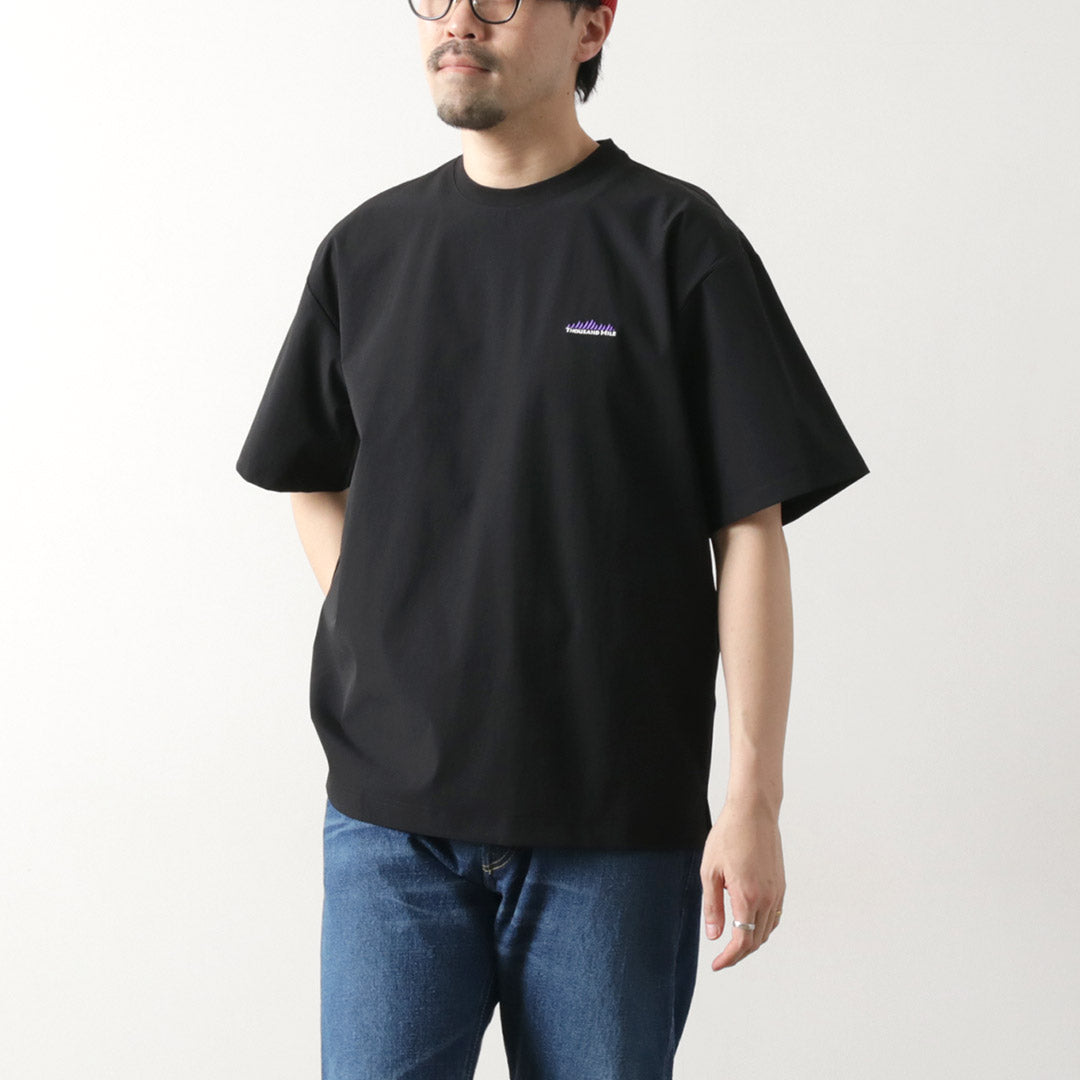 千英里 /短袖T恤和長褲套裝