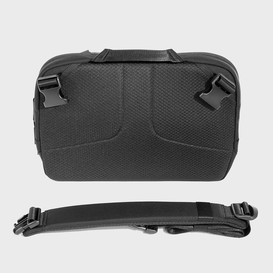 Aer / Tech Sling 3