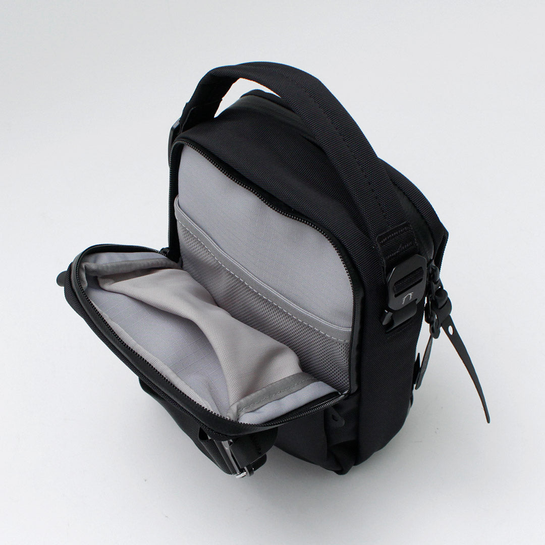 Ember / kompak negro