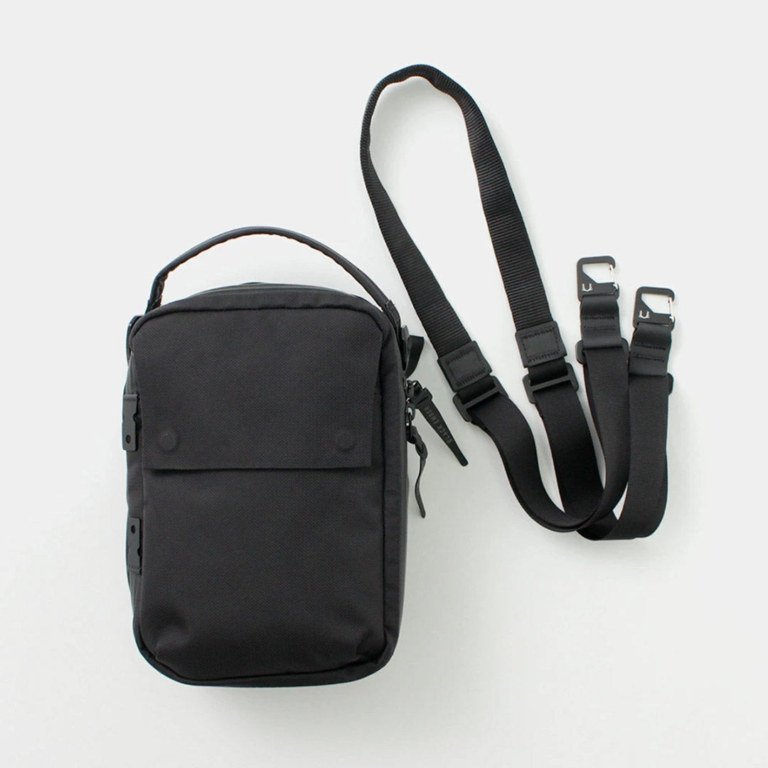 Ember / kompak negro