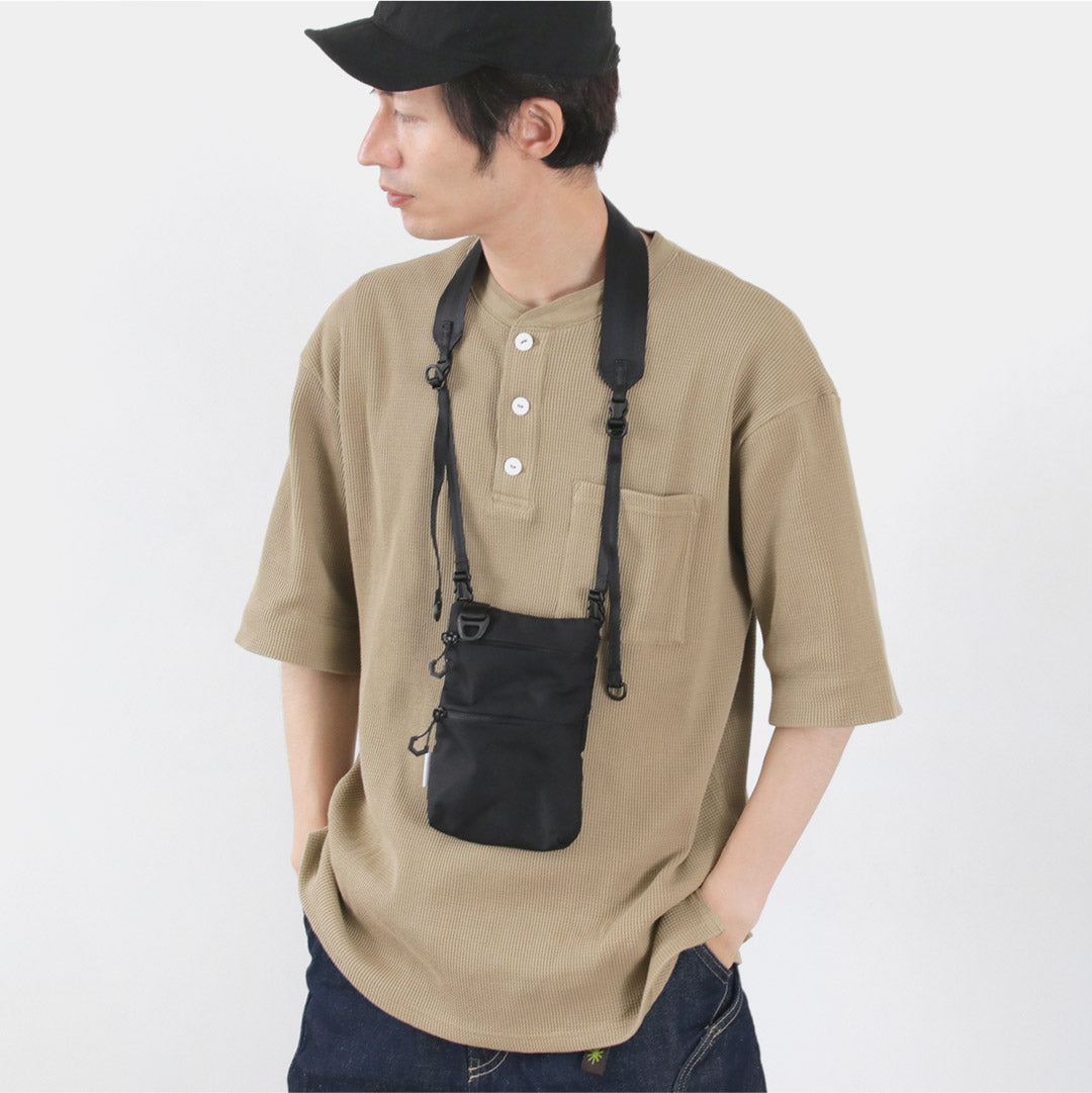 F / ce. / Pouche verticale résistante au feu Cordura