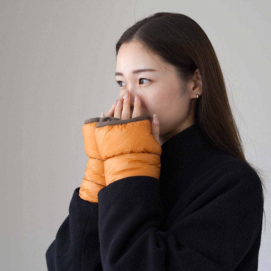 NANGA / Mountain Lodge Down Wrist Gaiter