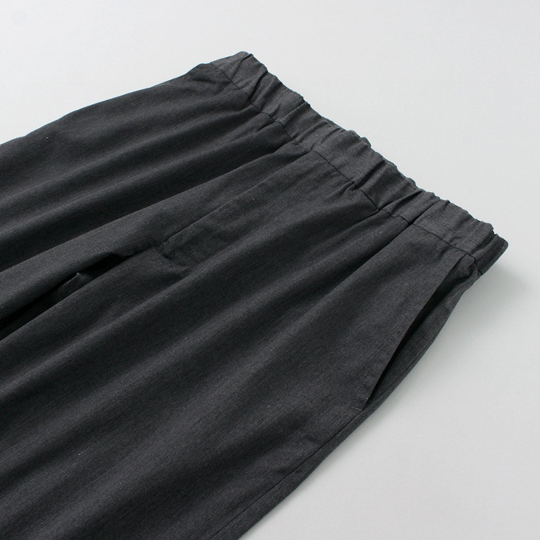 Fujito / pantalones fáciles