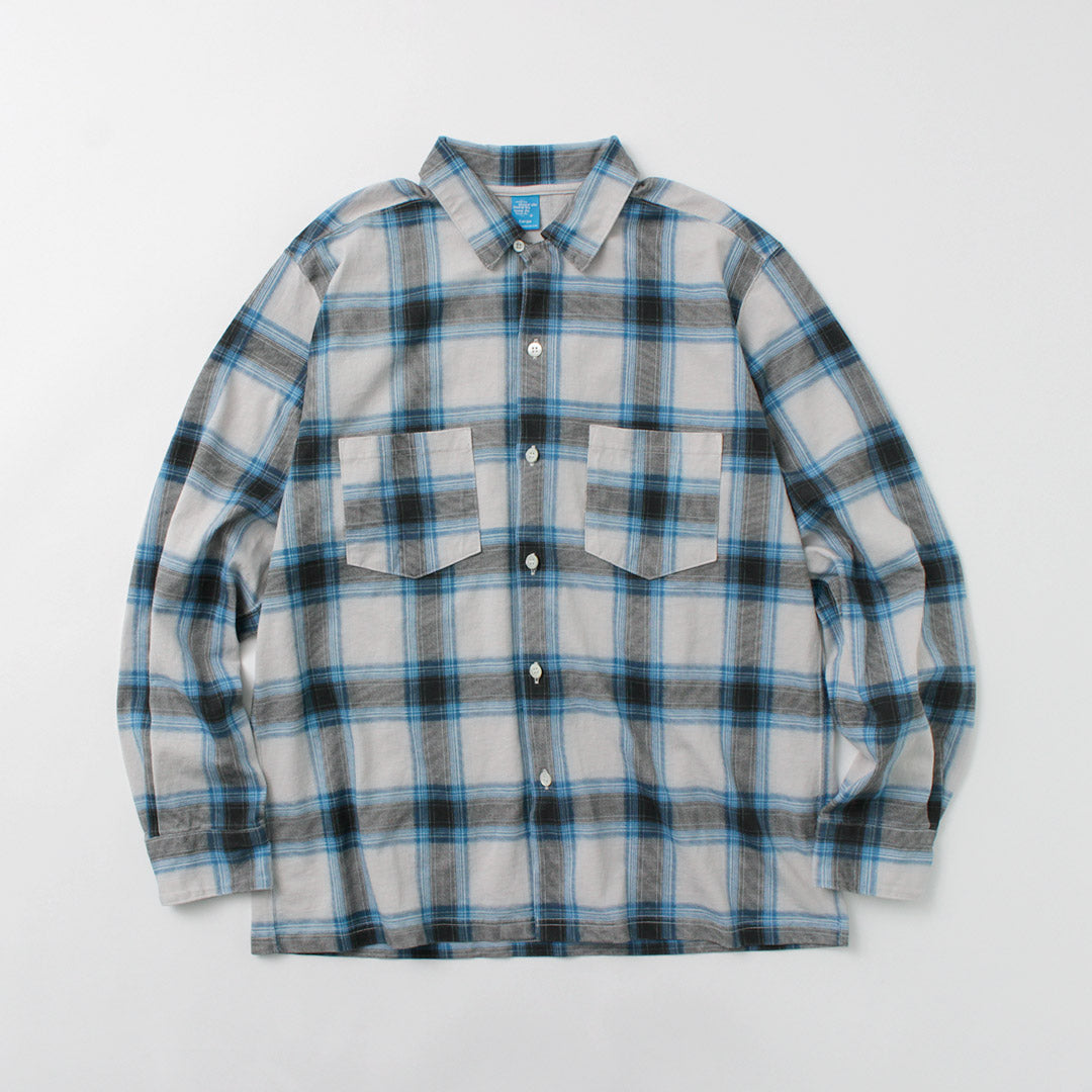 Bonne chemise ouverte à manches longues sur / ombre