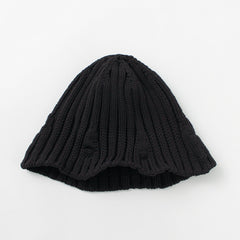 black / Free