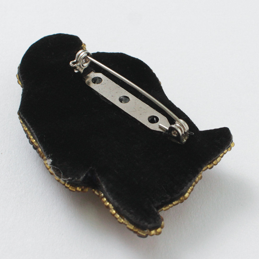 Accessoires perlés / badge d'épingle perle m