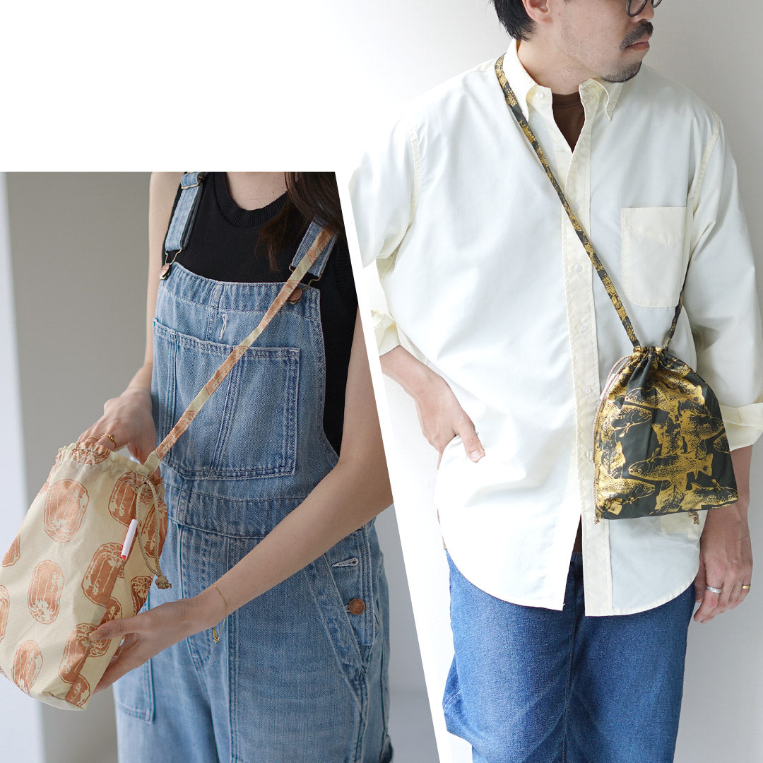 Bolso de hombro con lápiz nylon mikami / estampado
