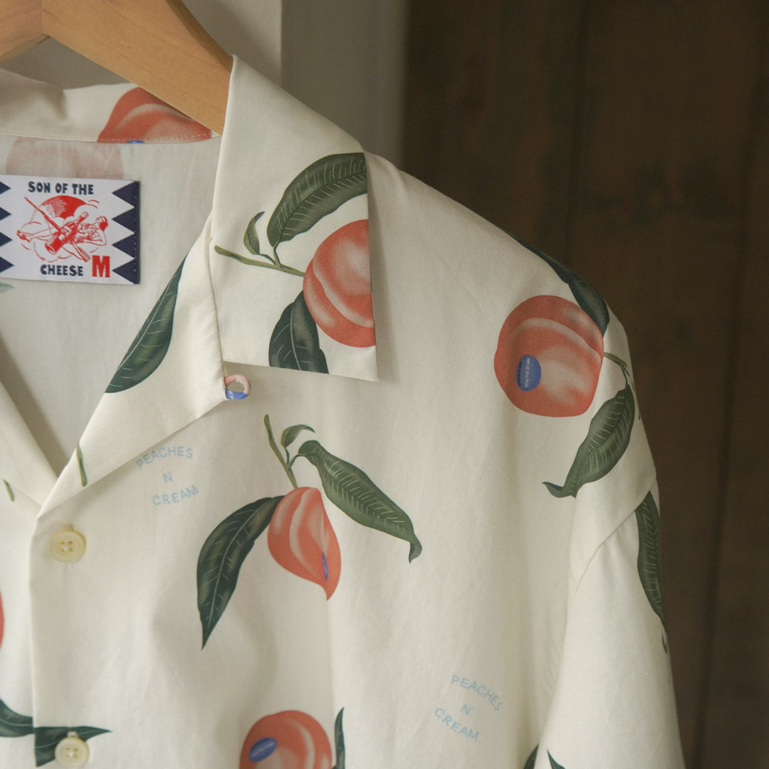 Hijo de la camisa de queso / duraznos y crema