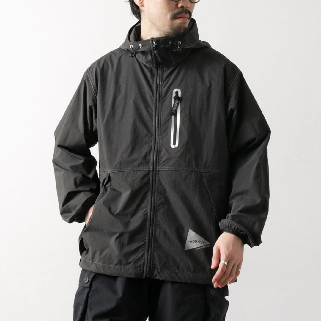 AND WANDER / Gramicci Collaboration Blush Nylon Jacket