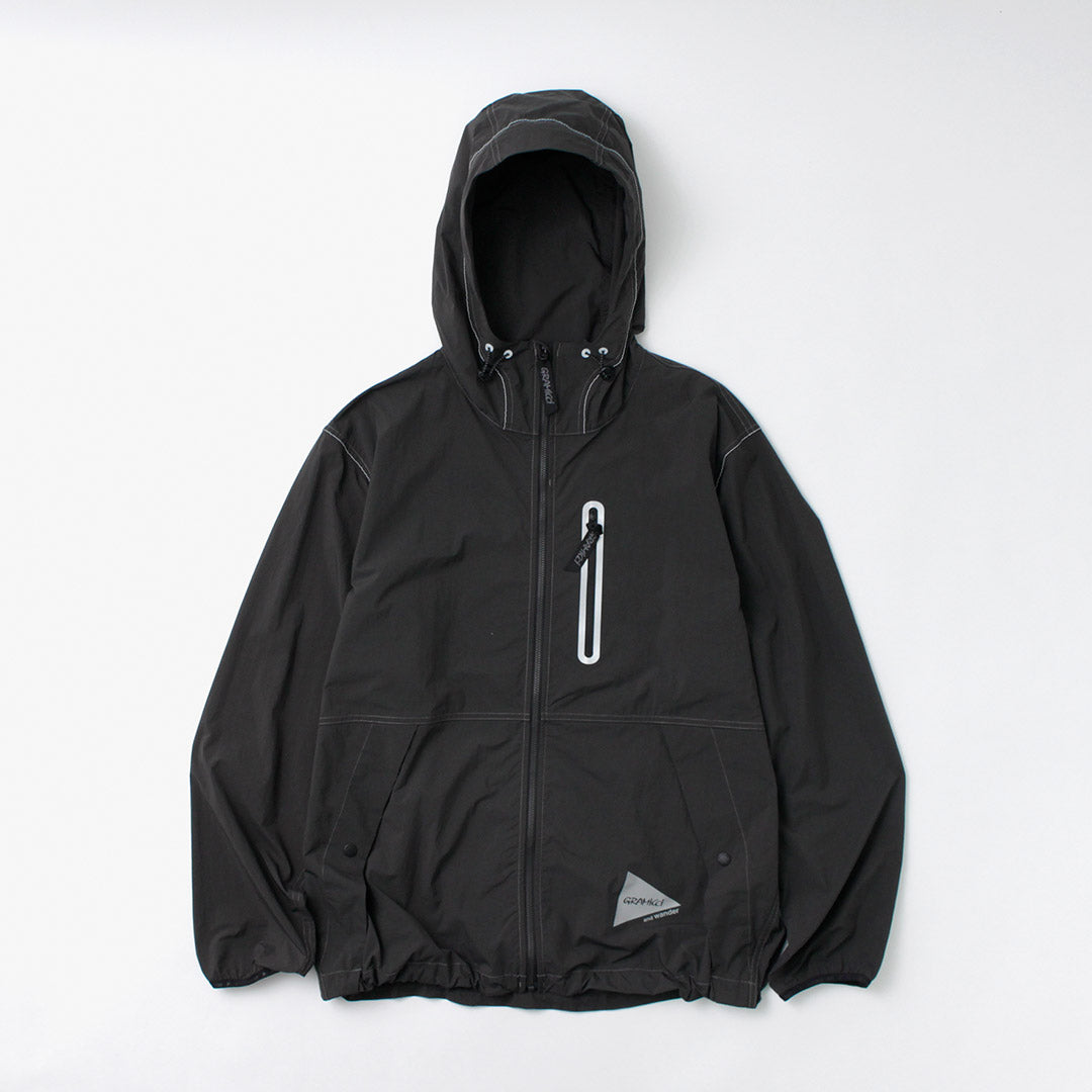 AND WANDER / Gramicci Collaboration Blush Nylon Jacket
