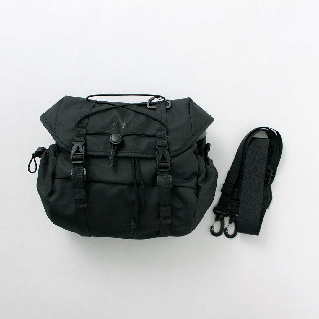 ELLIKER / Oaken Handlebar Sling Bag 6L