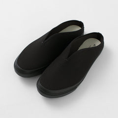 black / 22