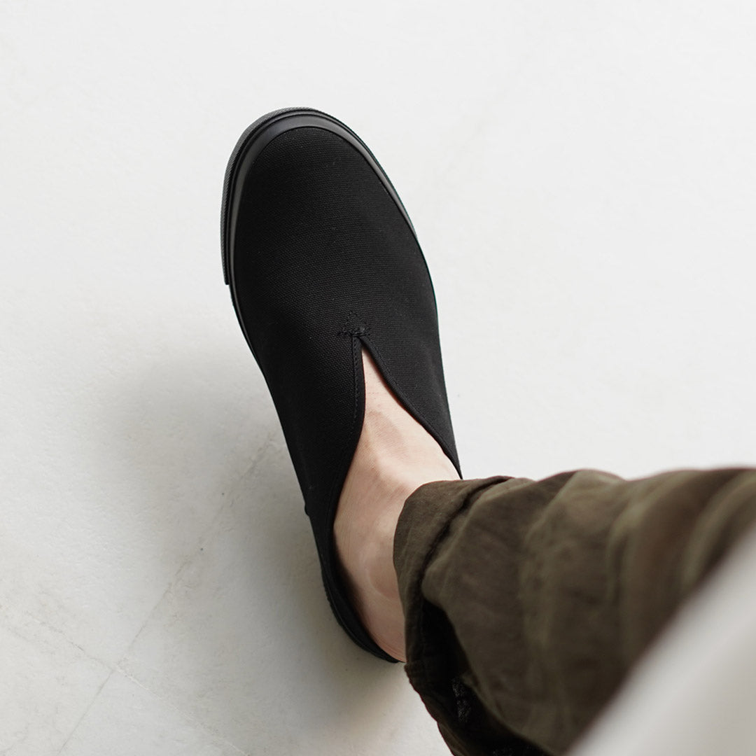 MOONSTAR / SLIT MULE Sandals
