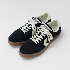 black_white / US7