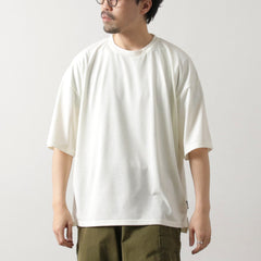 white / M