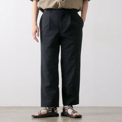 black / M