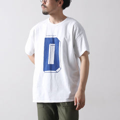white / M