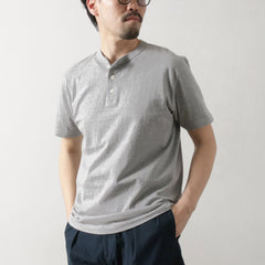 gray / M