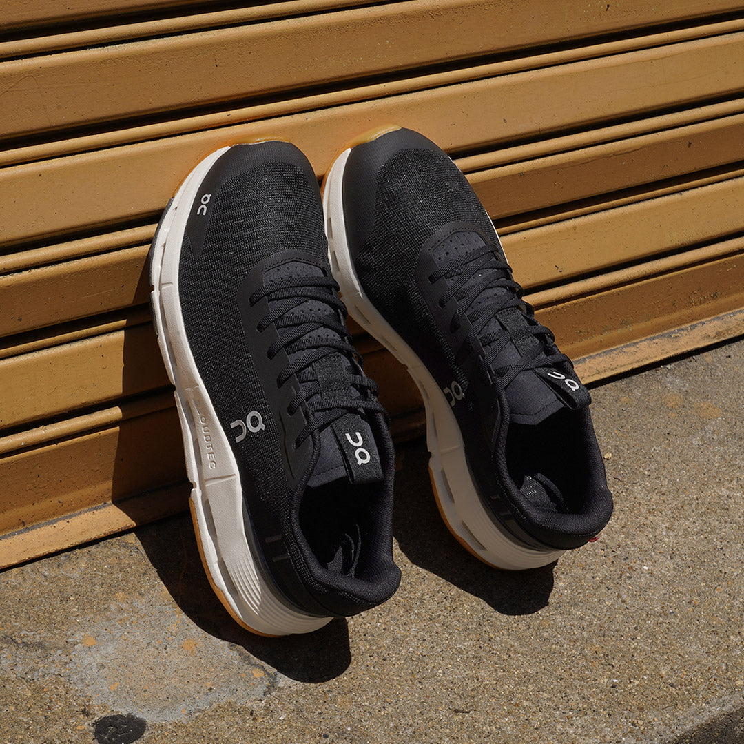 ON / Cloud Nova Form 2 Sneakers