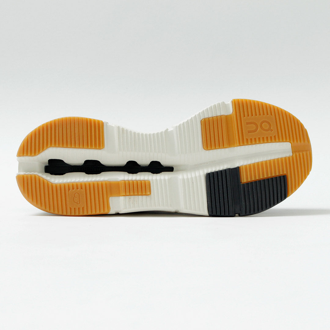 ON / Cloud Nova Form 2 Sneakers