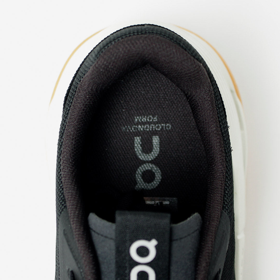 ON / Cloud Nova Form 2 Sneakers