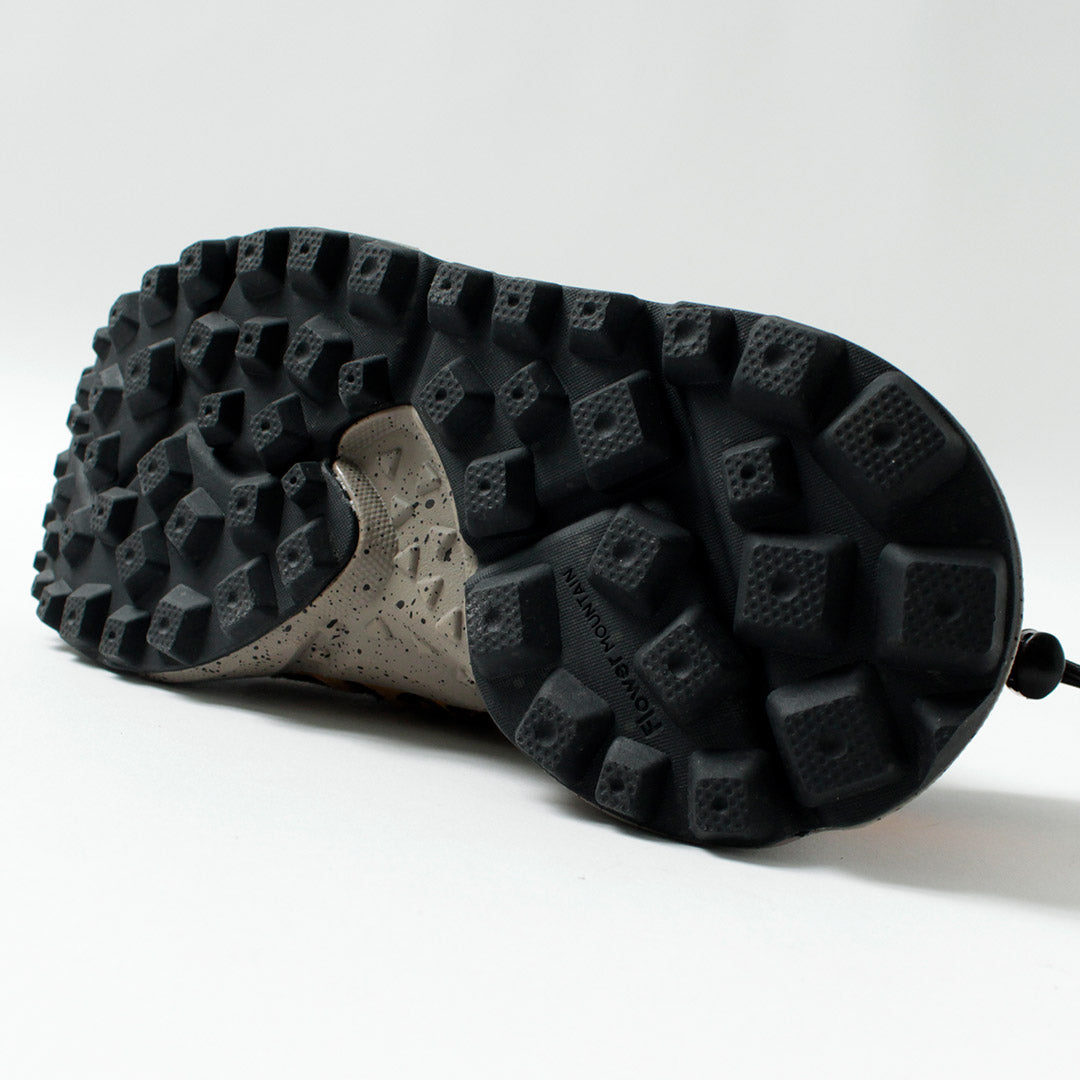 FLOWER MOUNTAIN / Honeycomb Slip-On Sneakers
