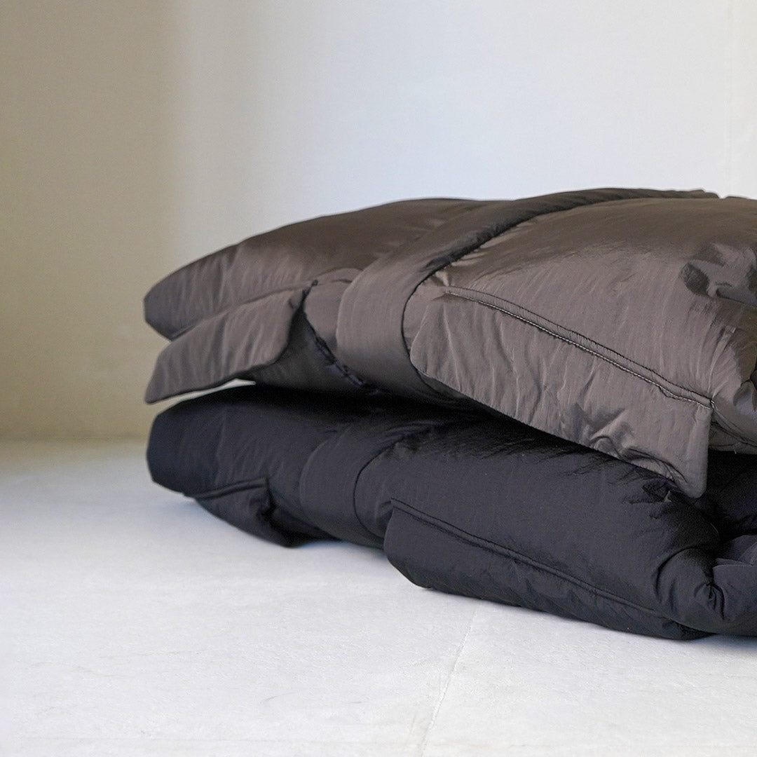 THOUSAND MILE / 立領襯墊夾克影子尼龍