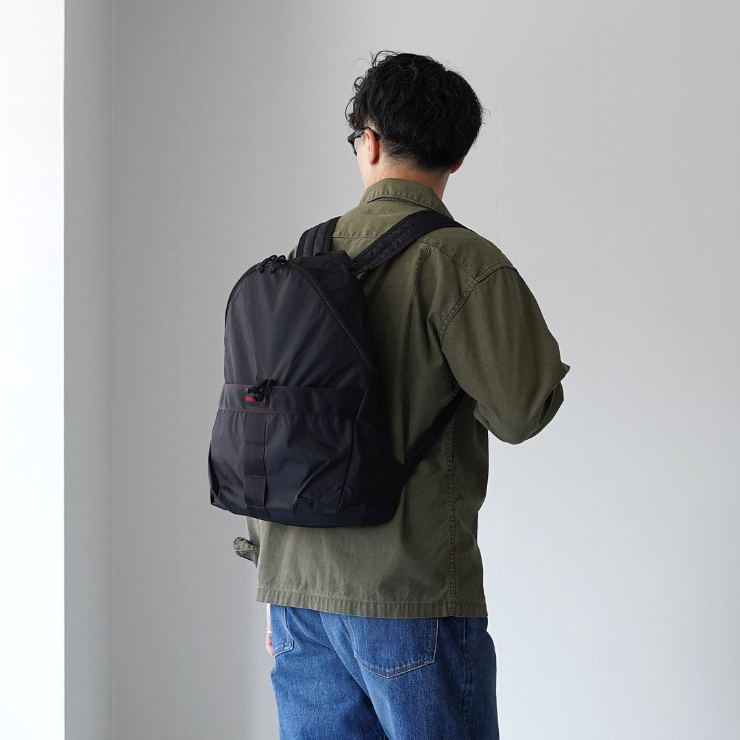 BRIEFING / Packable Daypack