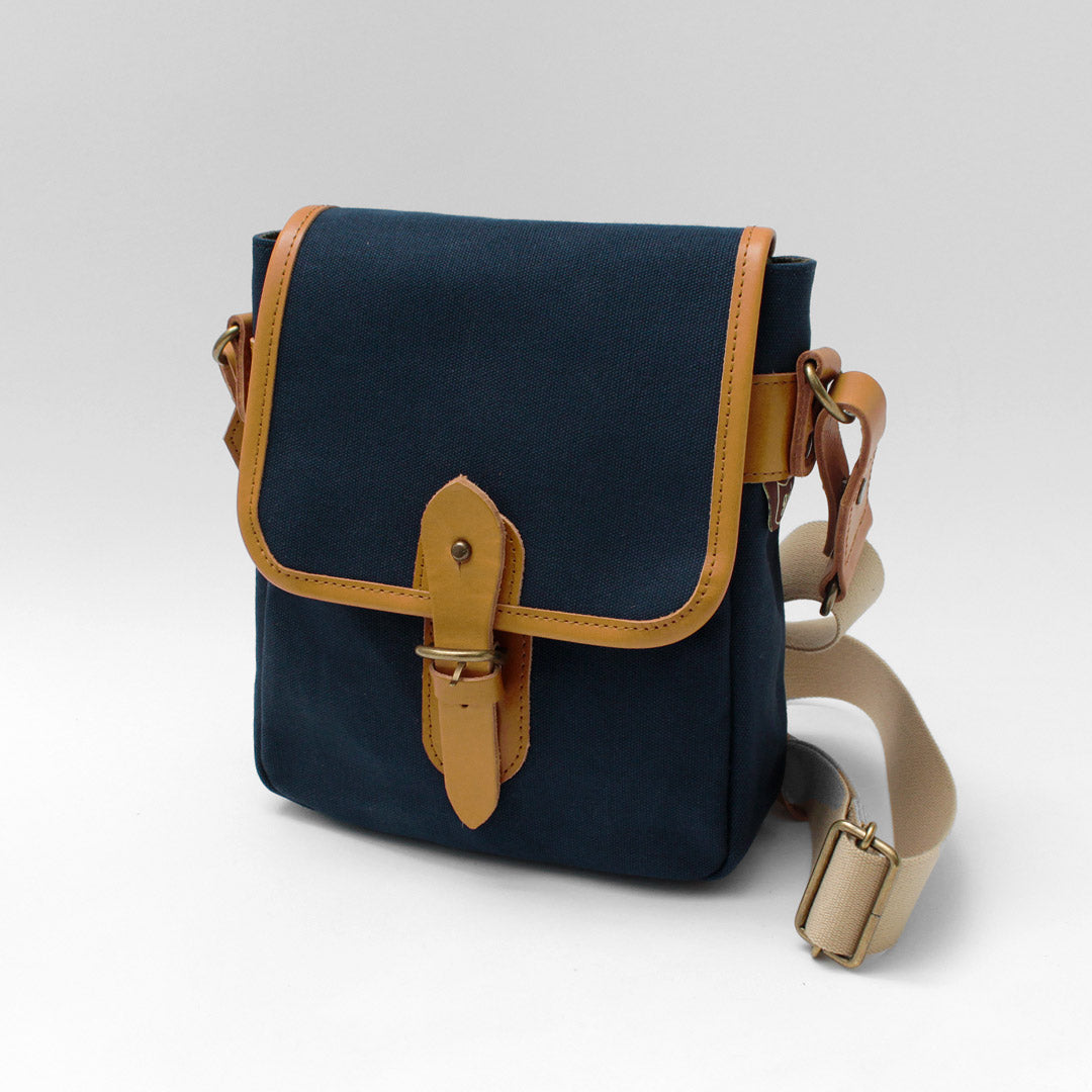 GRIPS × ROCOCO / Paraffin Satchel Bag S