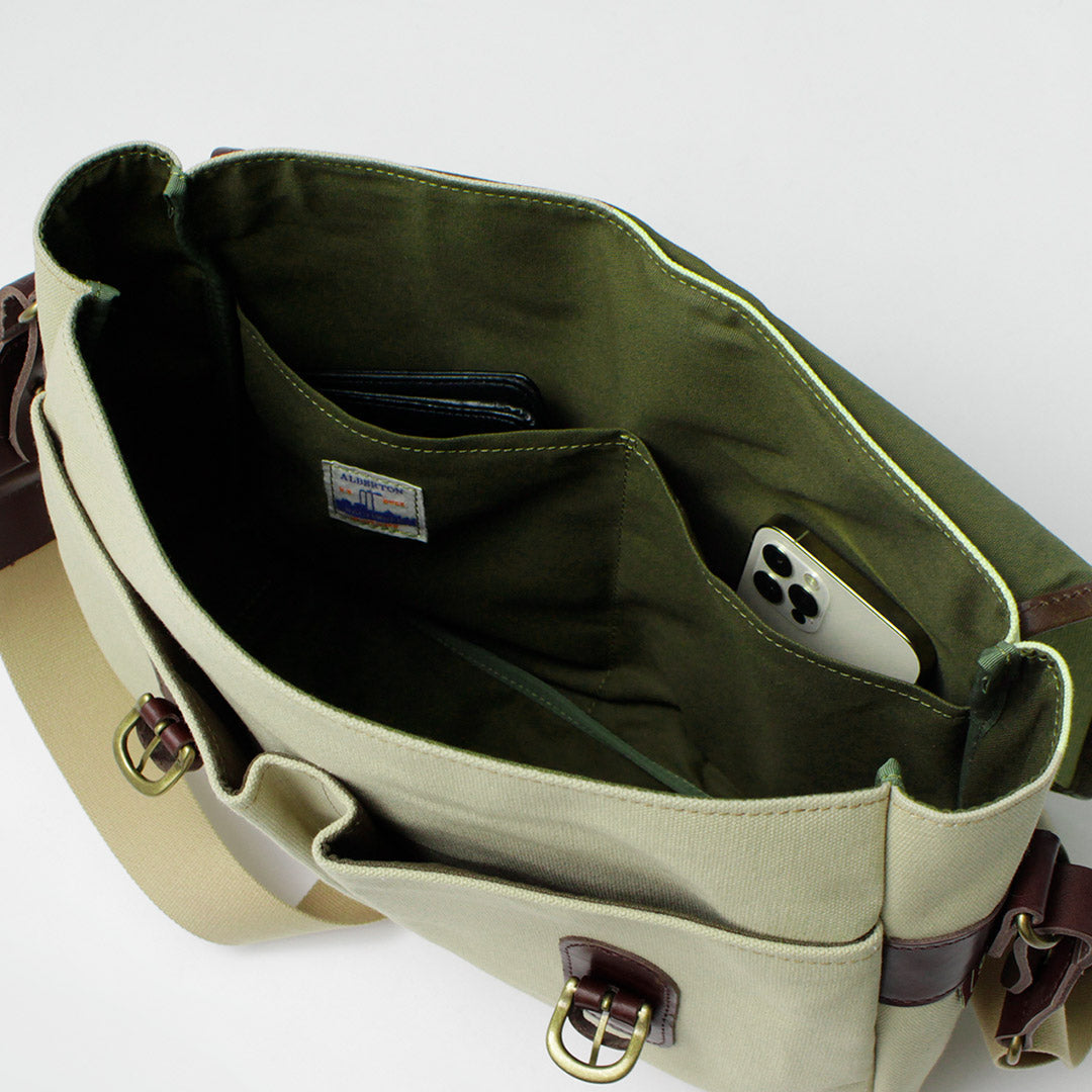 GRIPS × ROCOCO / Paraffin Satchel Bag L