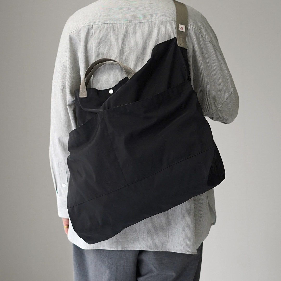 ILL ONE EIGHTY / Utility Bag