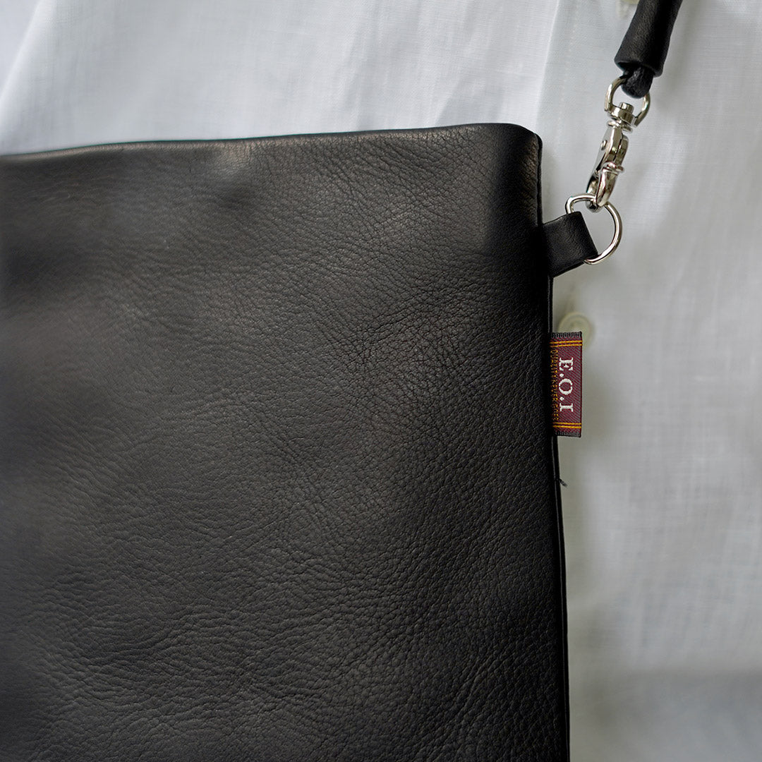MR.OLIVE / IMPERMA-LEATHER Tiny Sacoche