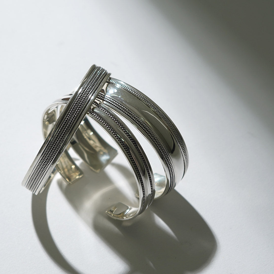 TMW / Sterling Silver Chain Bangle