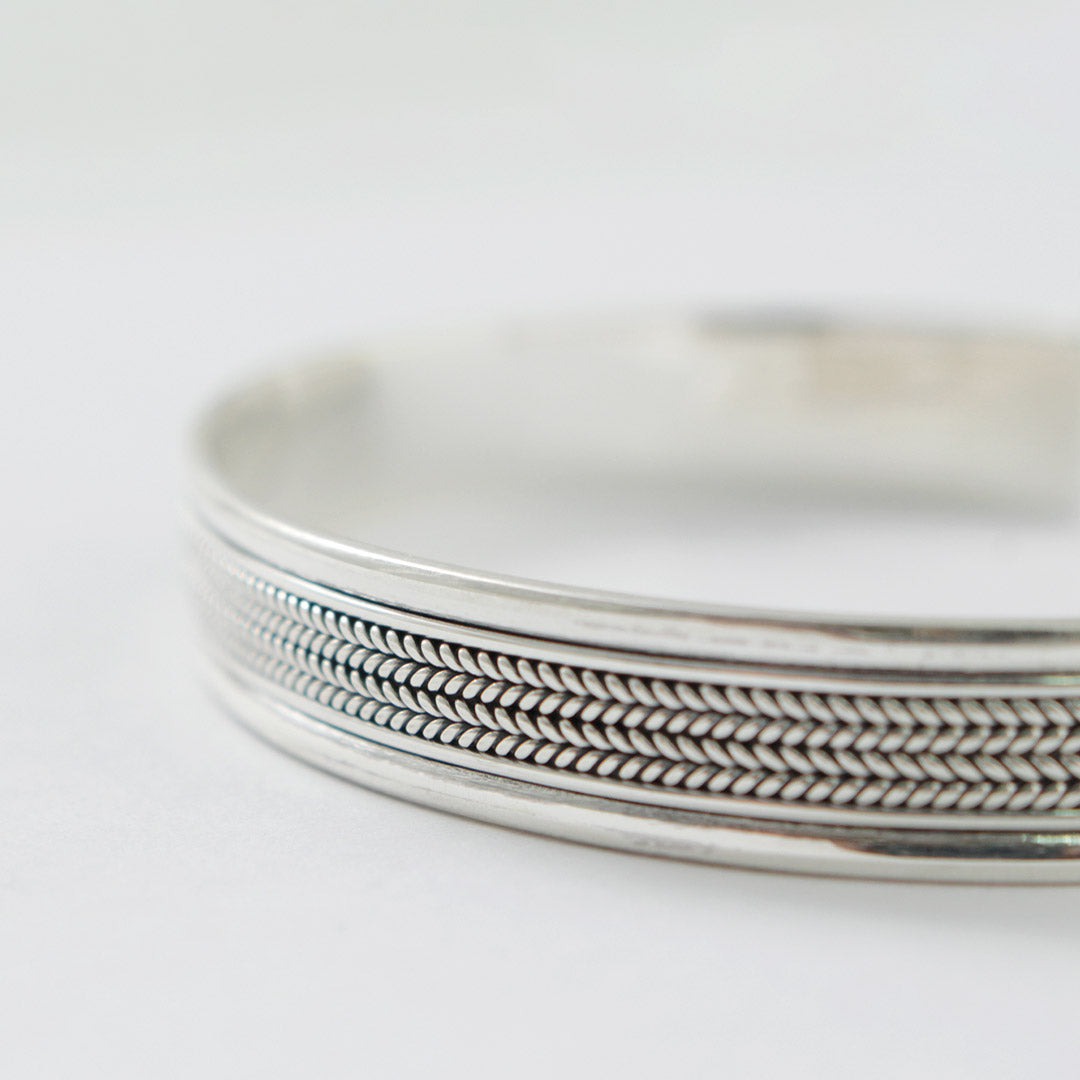 TMW / Sterling Silver Chain Bangle