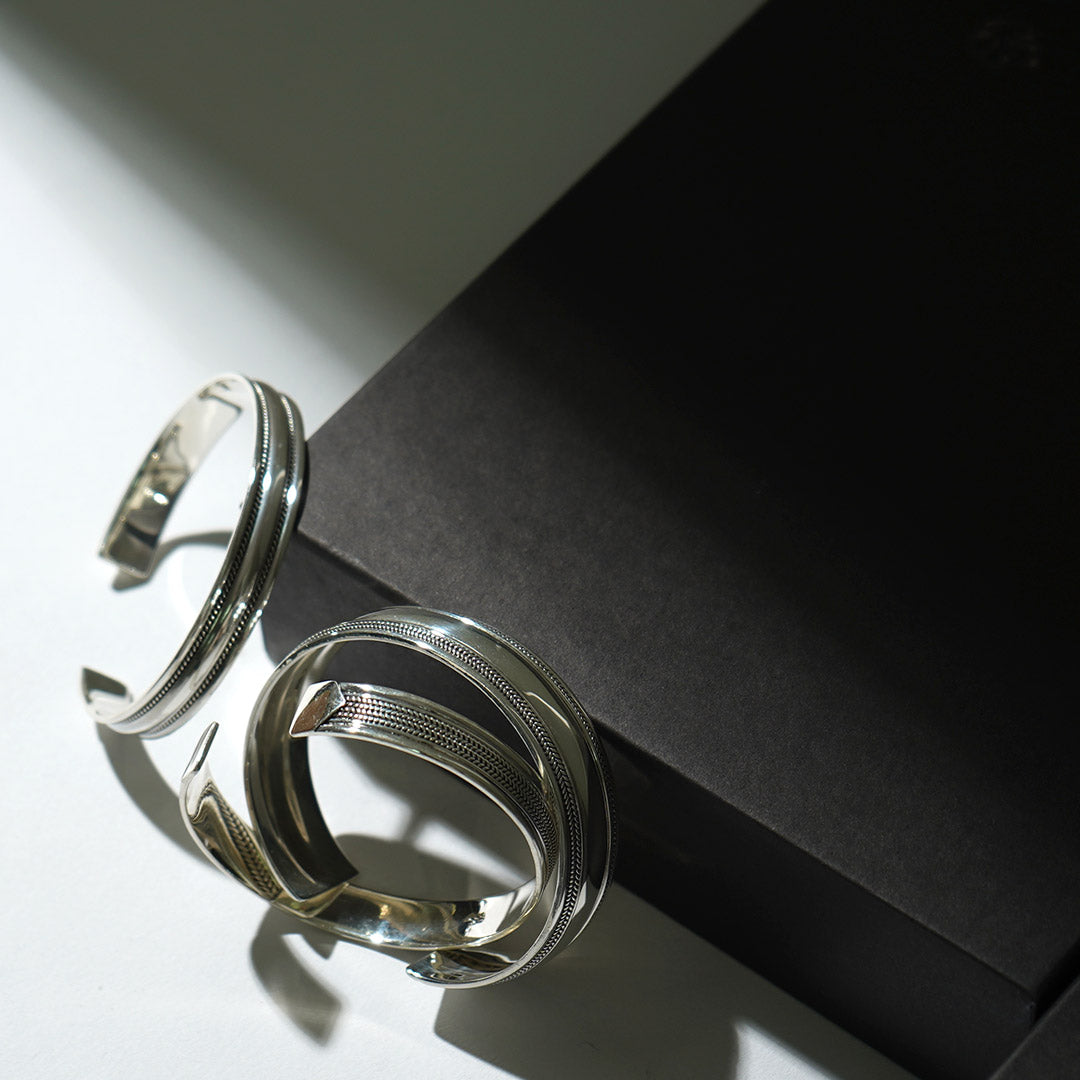 TMW / Sterling Silver Wide Bangle