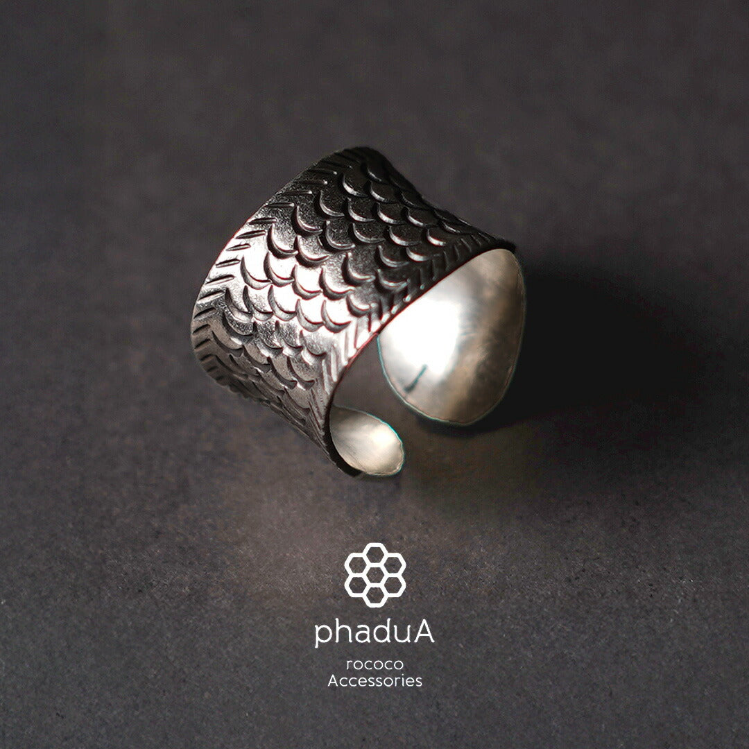 phaduA / Karen Silver Fish Ring