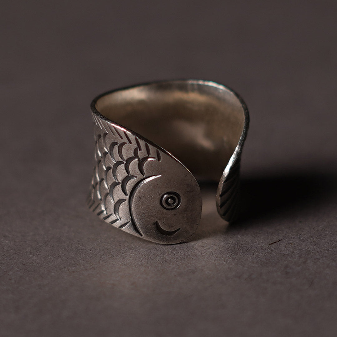 phaduA / Karen Silver Fish Ring
