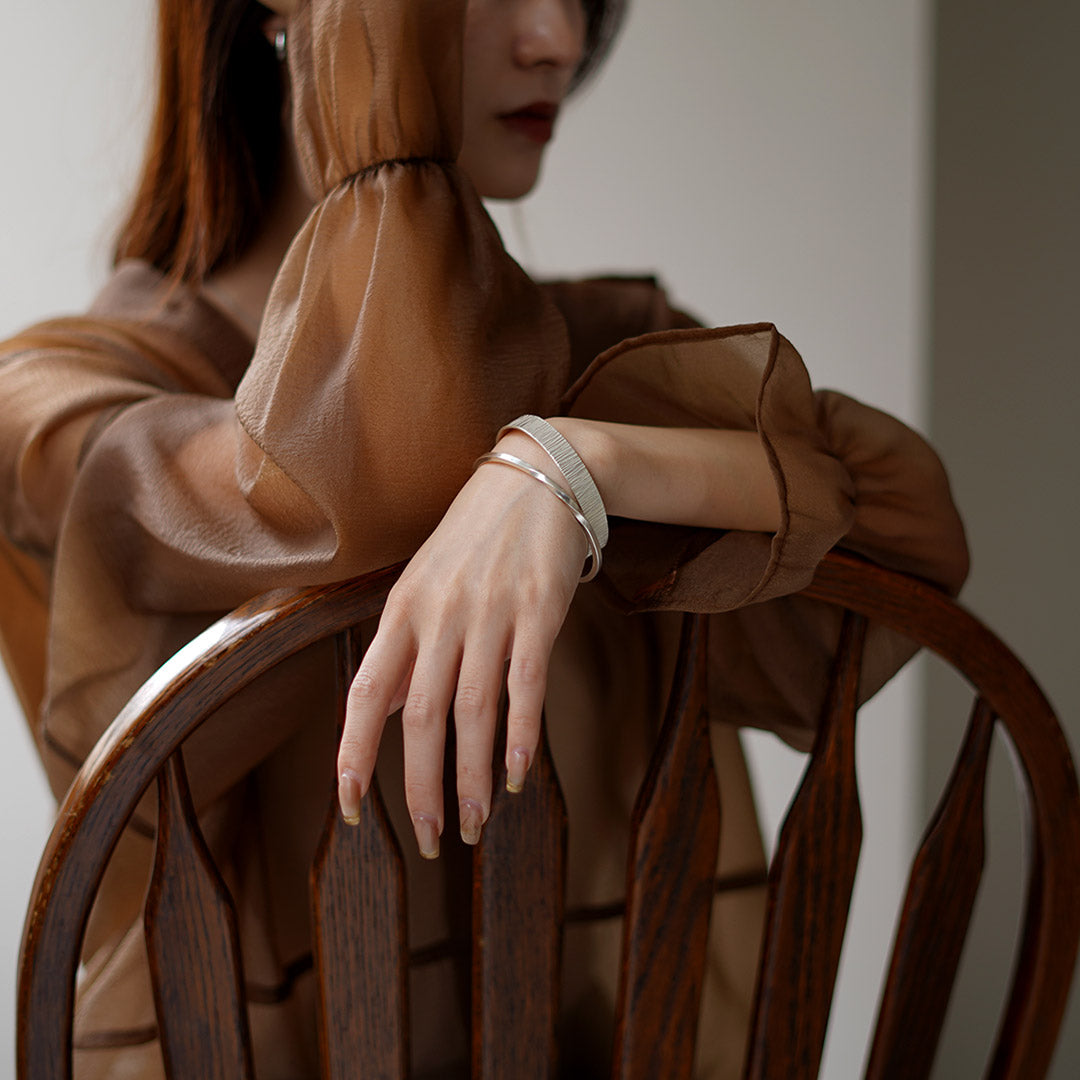 phaduA / Karen Silver Twist Bangle