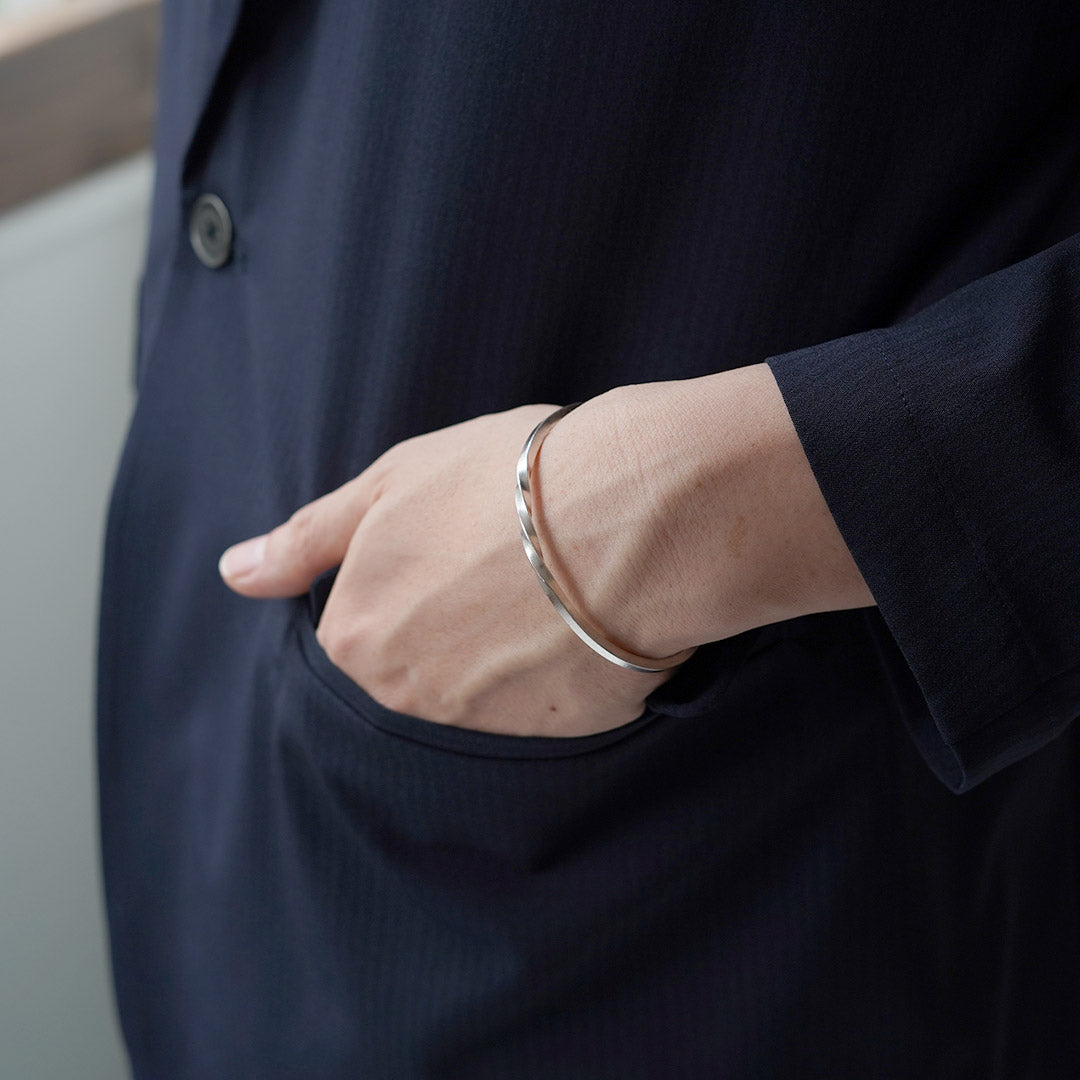 phaduA / Karen Silver Twist Bangle