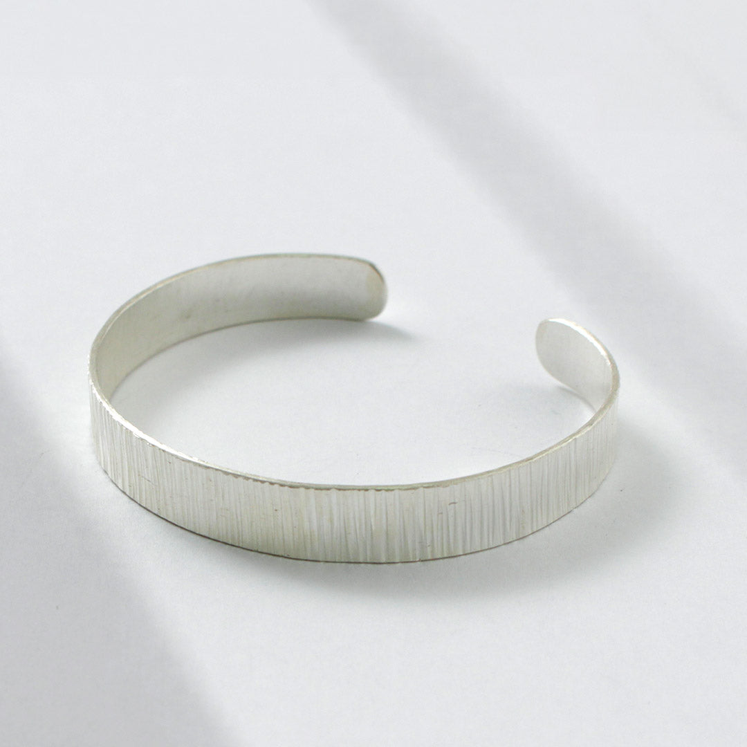 phaduA / Karen Silver Stripe Bangle