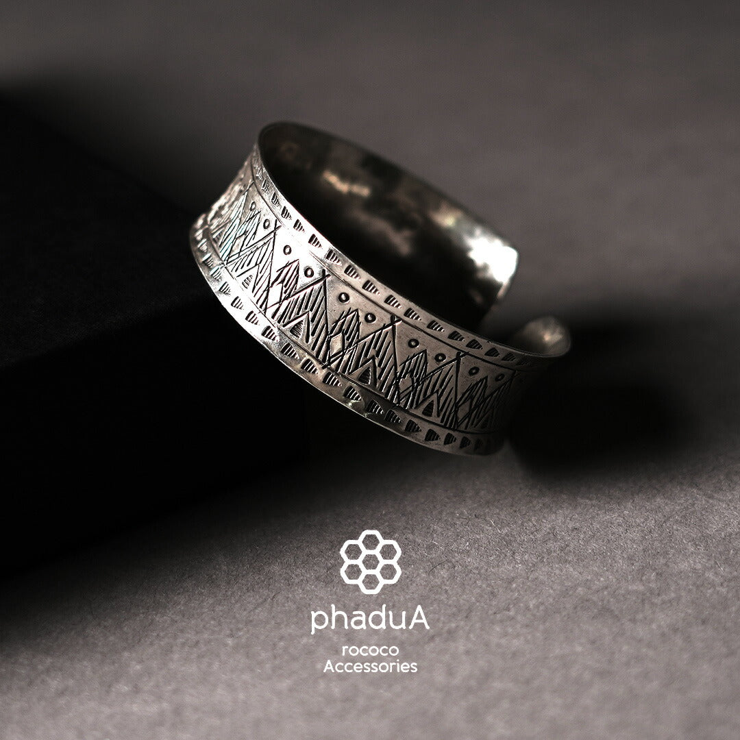 phaduA / Karen Silver Mountain Wide Bangle