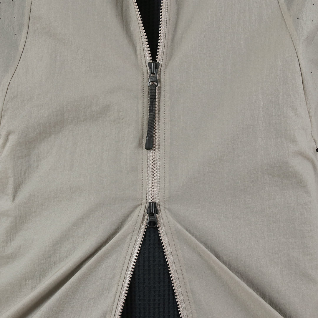 GOLDWIN / Veste coupe-vent en nylon transparent