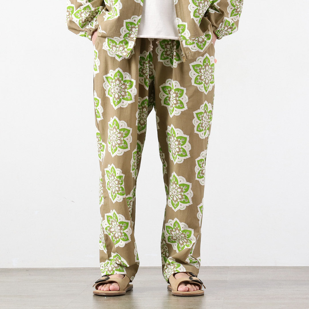 TENGA UN DÍA AGRADECIDO / Pantalón amplio y sencillo con estampado de diseño redondo