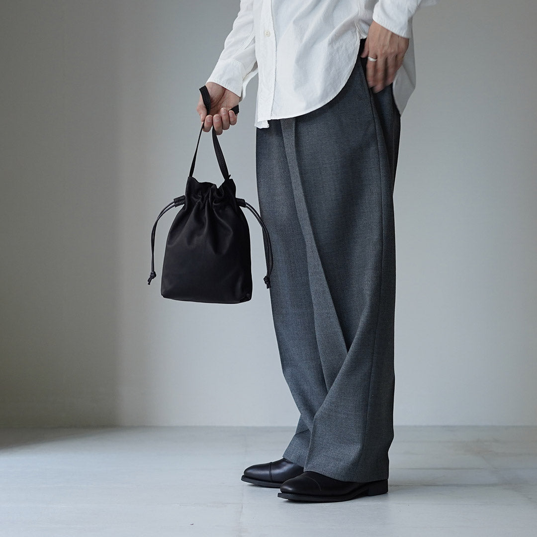 MR.OLIVE / 永久皮革抽绳包