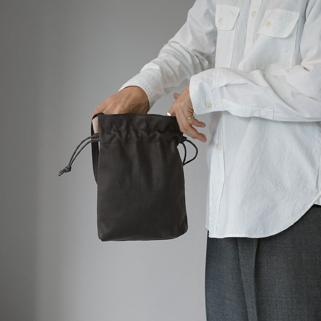 MR.OLIVE / 永久皮革抽绳包