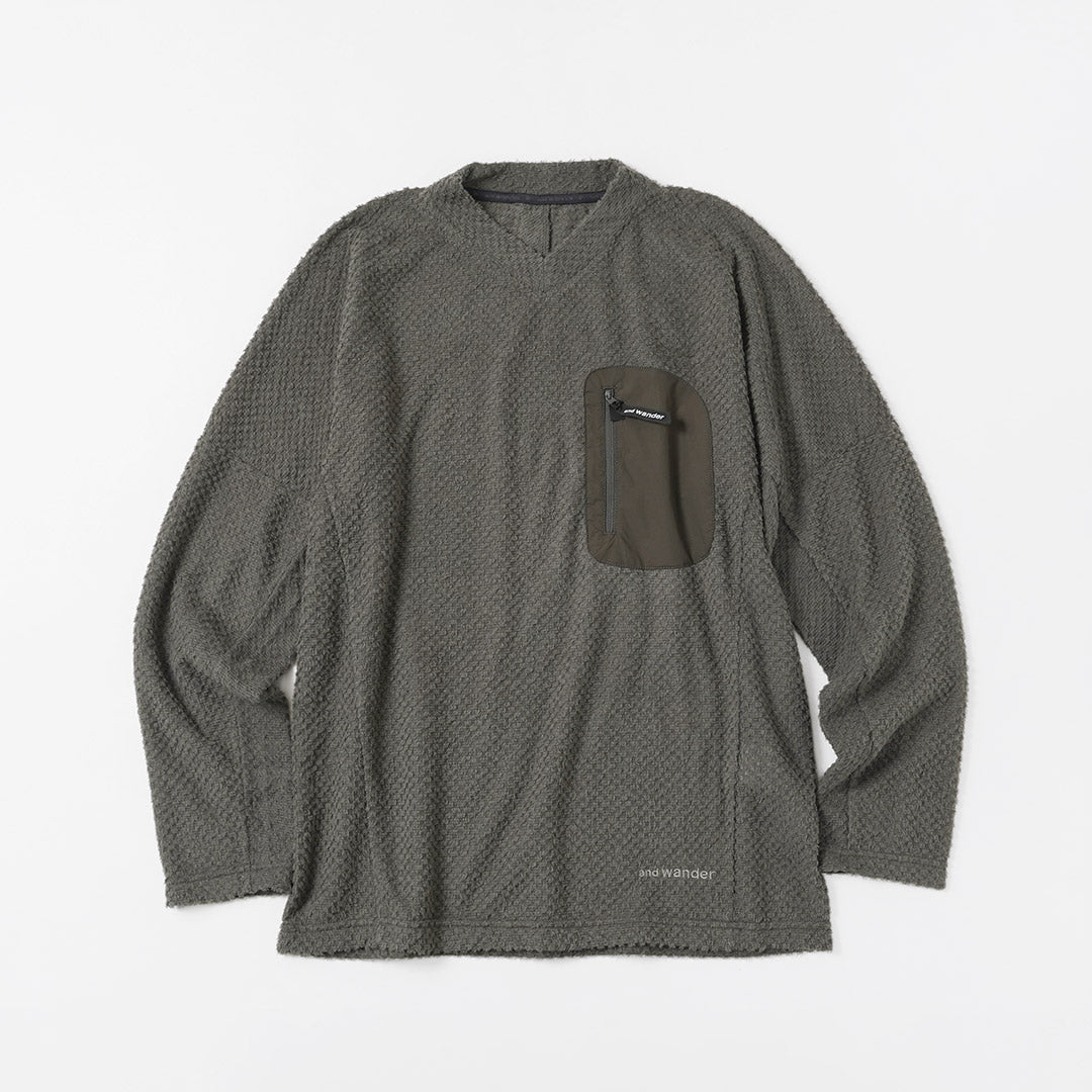 AND WANDER / Air Fleece V-Neck Pullover