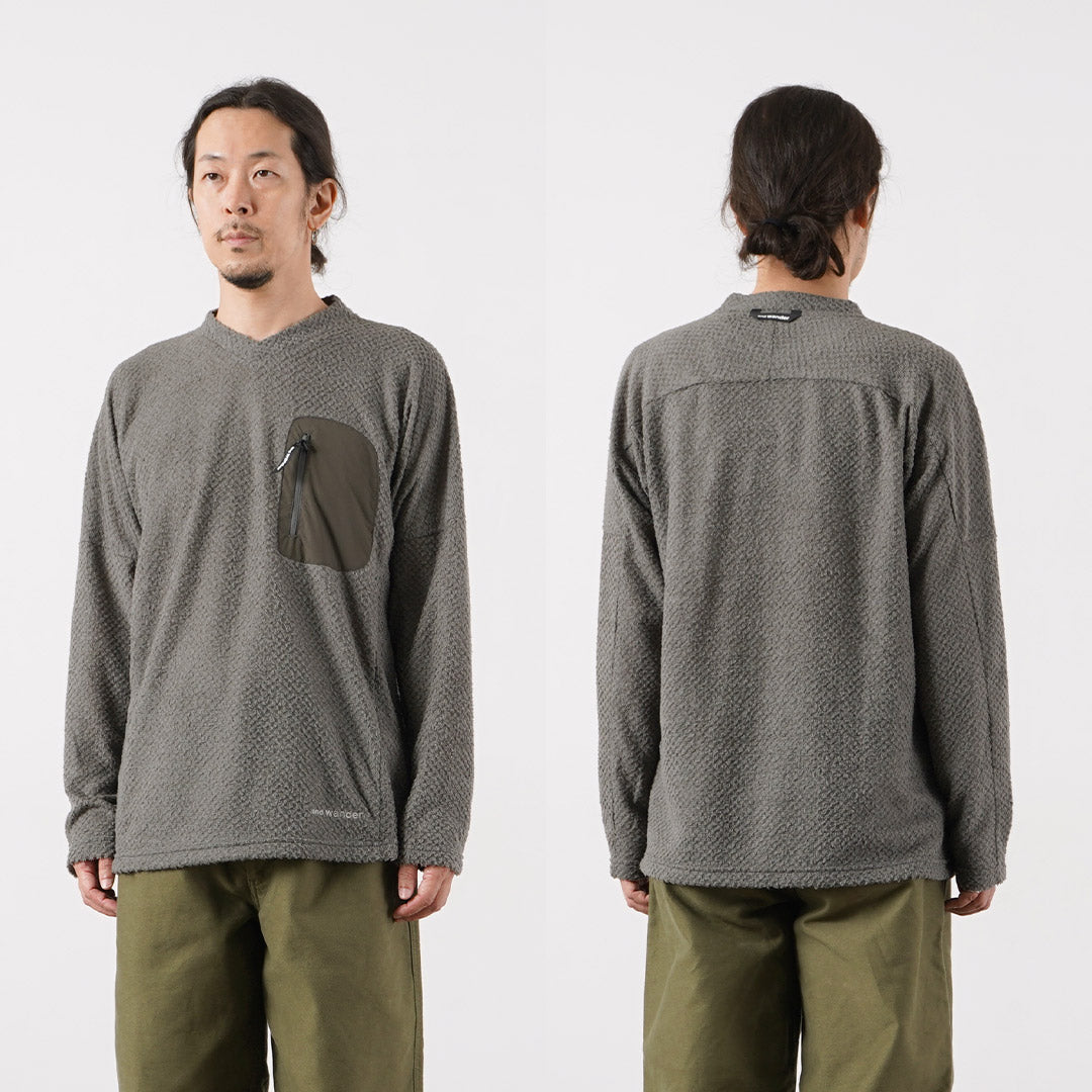 AND WANDER / Air Fleece V-Neck Pullover