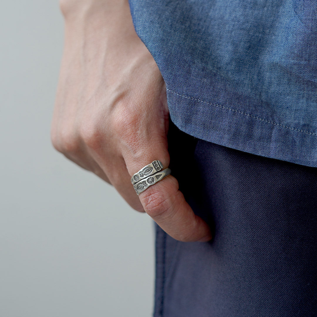 phaduA / Karen Silver Two Fish Ring