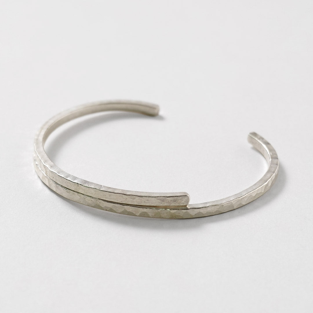 phaduA / Karen Silver Two-Overlap Hammered-Eye Bangle