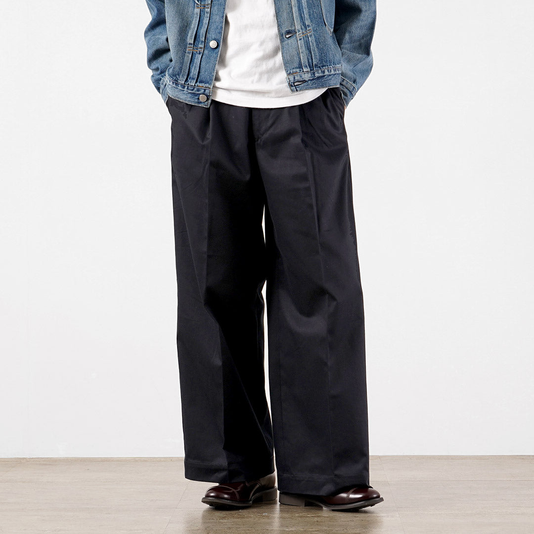 UNIVERSAL PRODUCTS. / 2-Tuck Wide Chino Trousers